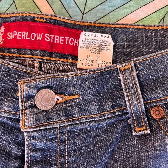Y2K Levi’s Superlow Stretch Bootcut Jeans - Picture 4 of 5